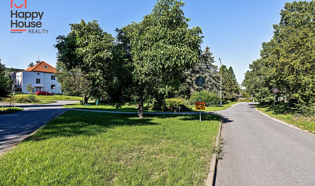 Prodej domu 220 m² s pozemkem 3 038 m², Mořina – náhled fotky 33