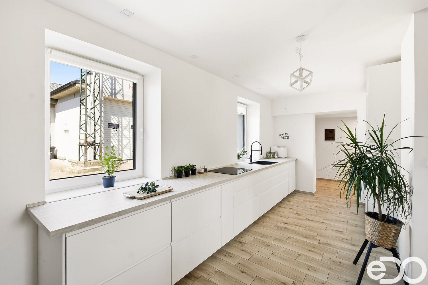 Prodej domu 213 m² s pozemkem 366 m² – fotografie 2