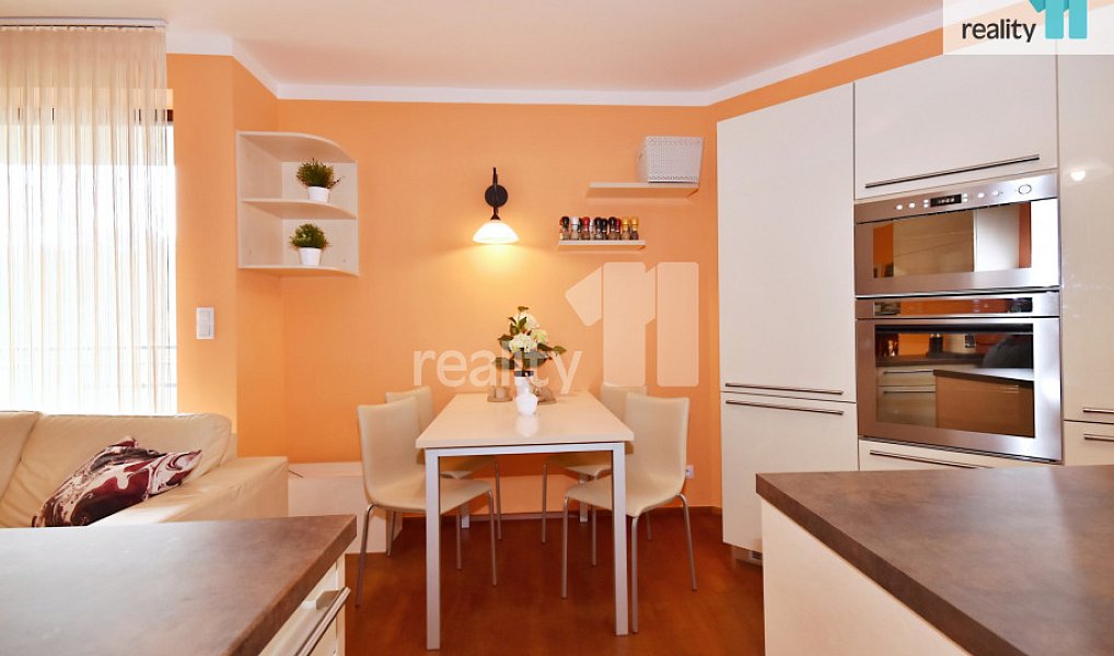 Prodej bytu 4+kk 93 m², Praha – náhled fotky 16