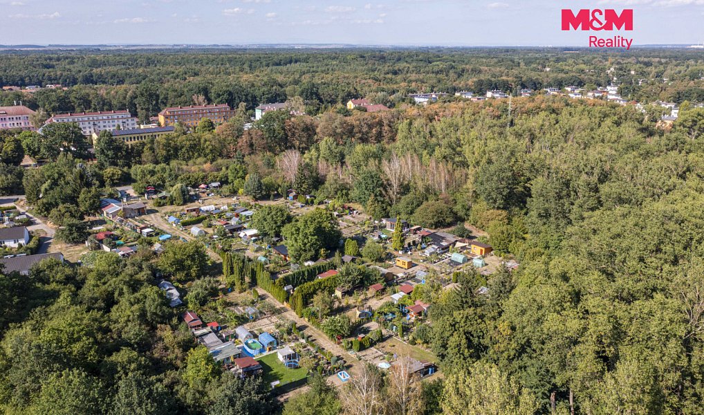 Prodej zahrady 185 m², Rybitví – náhled fotky 27