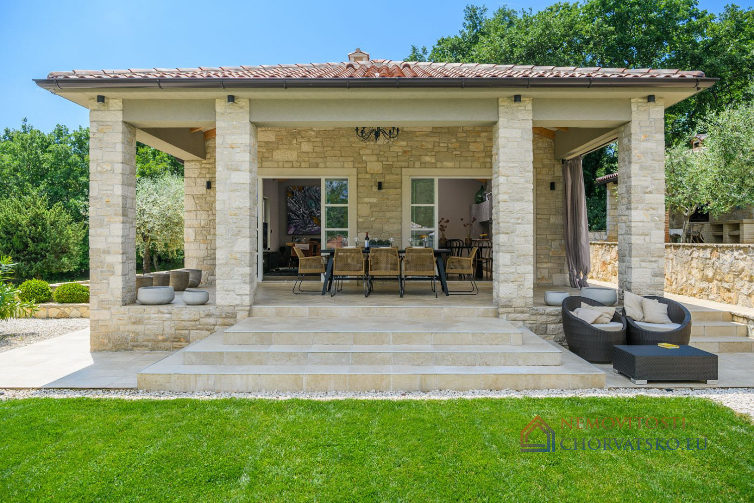 Pronájem domu 160 m² s pozemkem 1 123 m² - Ansicht 2