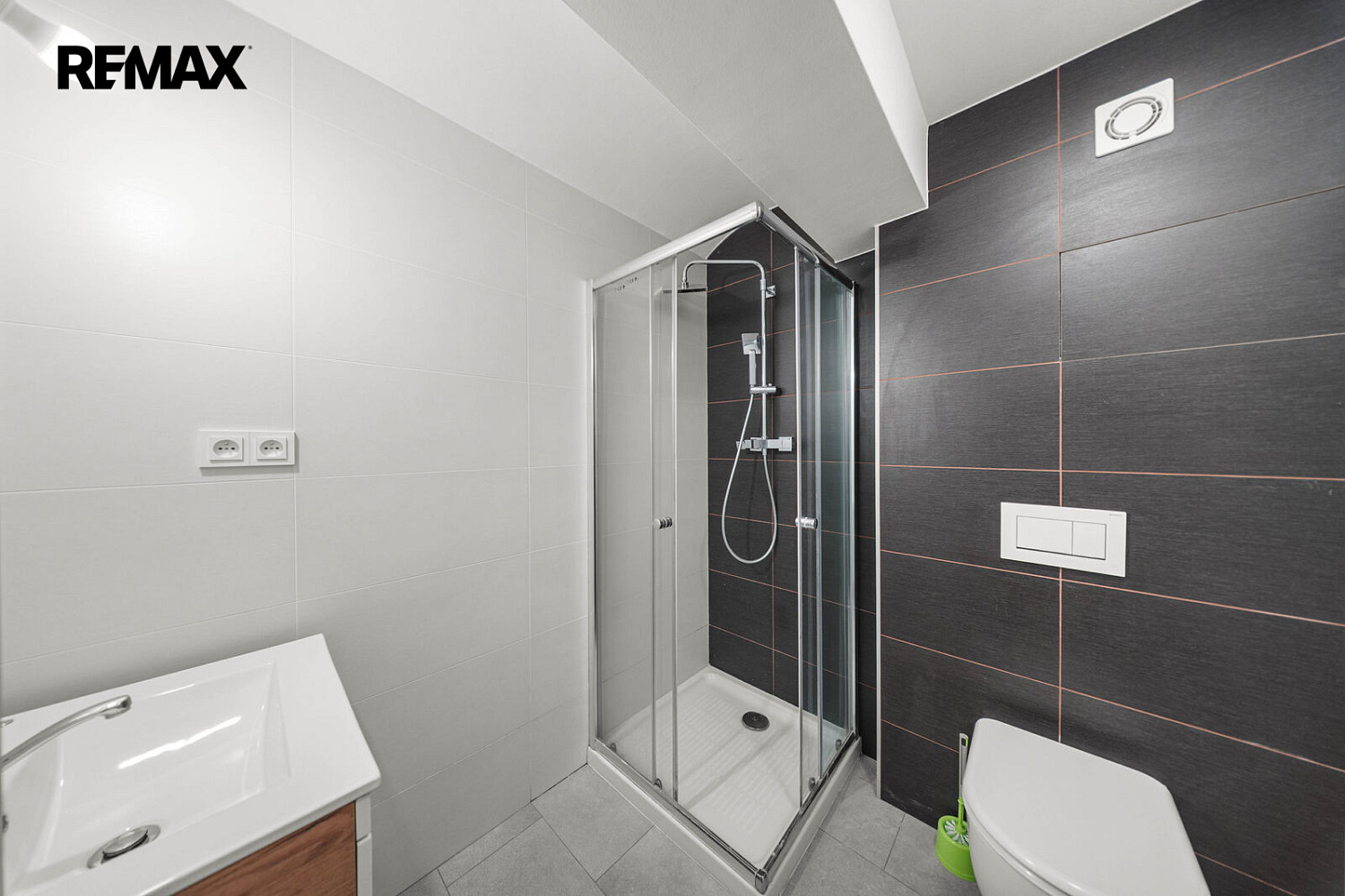 Prodej kanceláře 61 m² – fotografie 5
