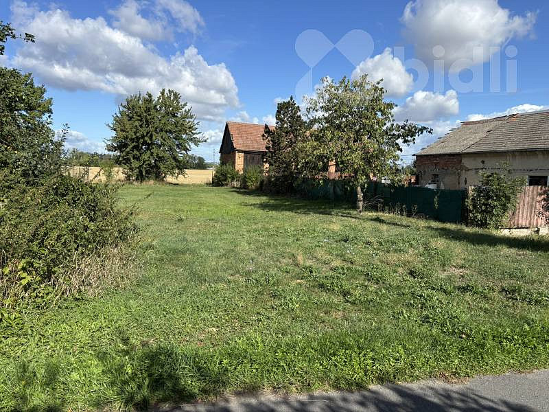 Prodej stavebního pozemku 807 m² – fotografie 5