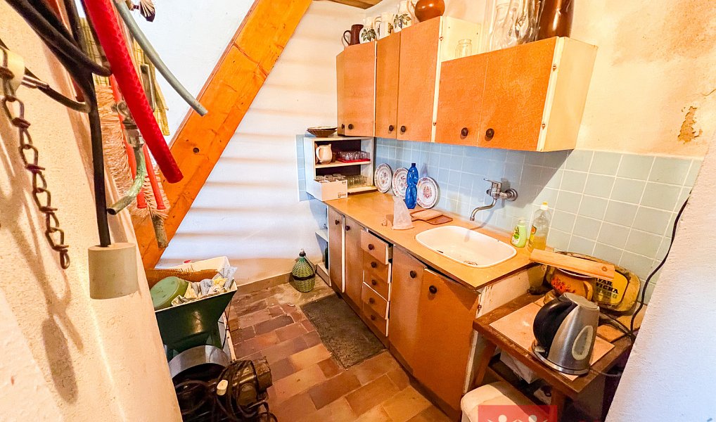 Prodej vinného sklepa s lisovnou, Znojmo, Znojmo – náhled fotky 4