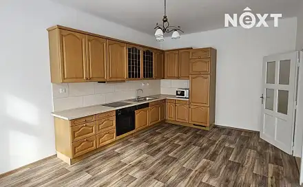 Pronájem bytu 2+1 70 m², Herlošova, Tábor