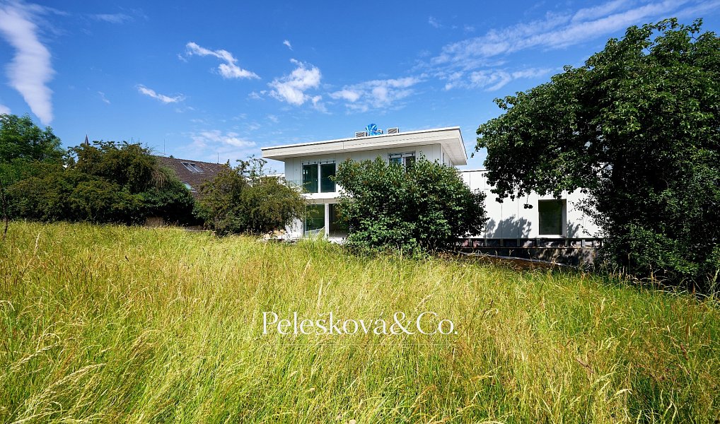 Prodej bytu 5+kk 169 m², Praha – náhled fotky 37