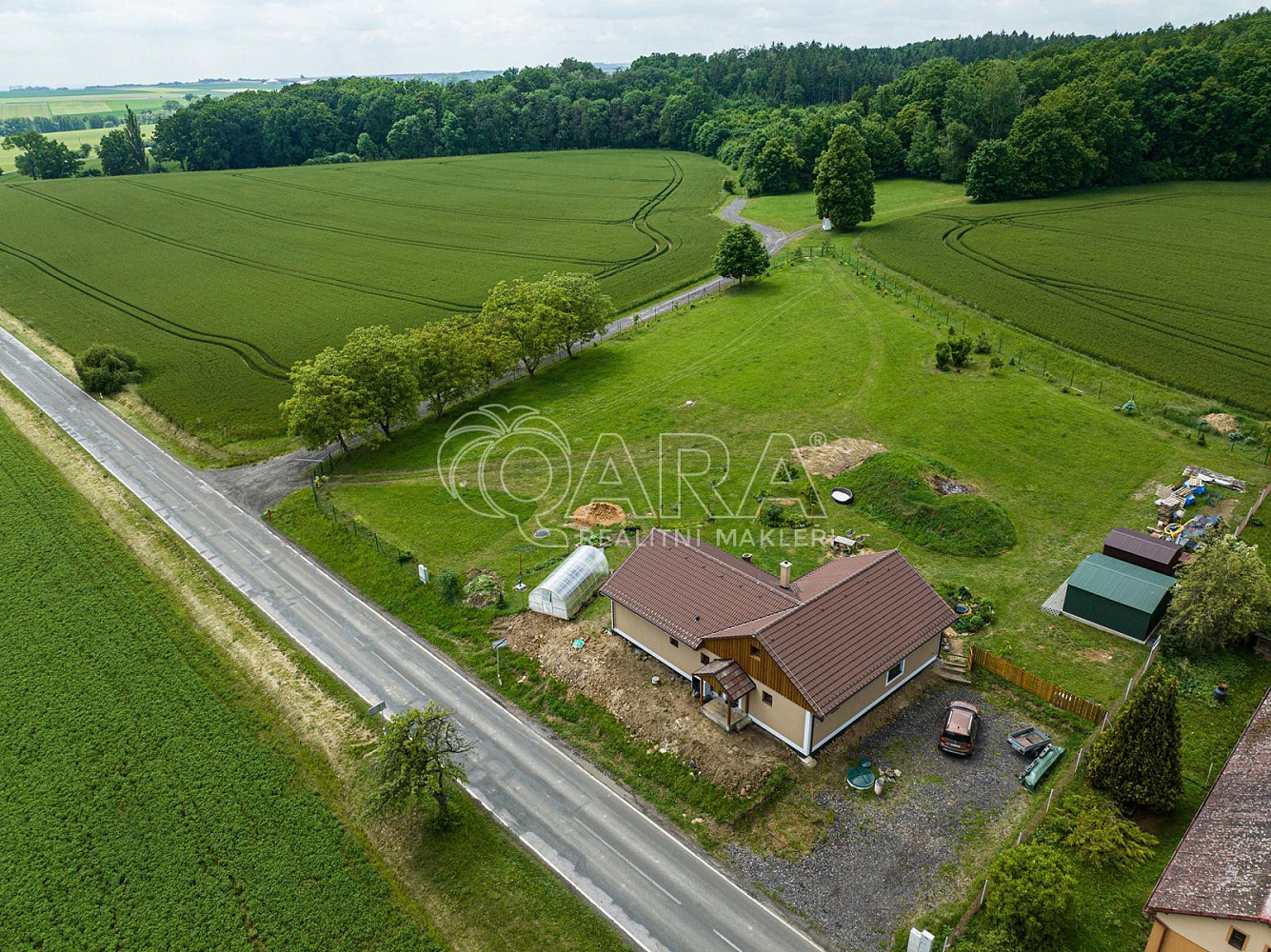 Prodej stavebního pozemku 3 022 m² – fotografie 2