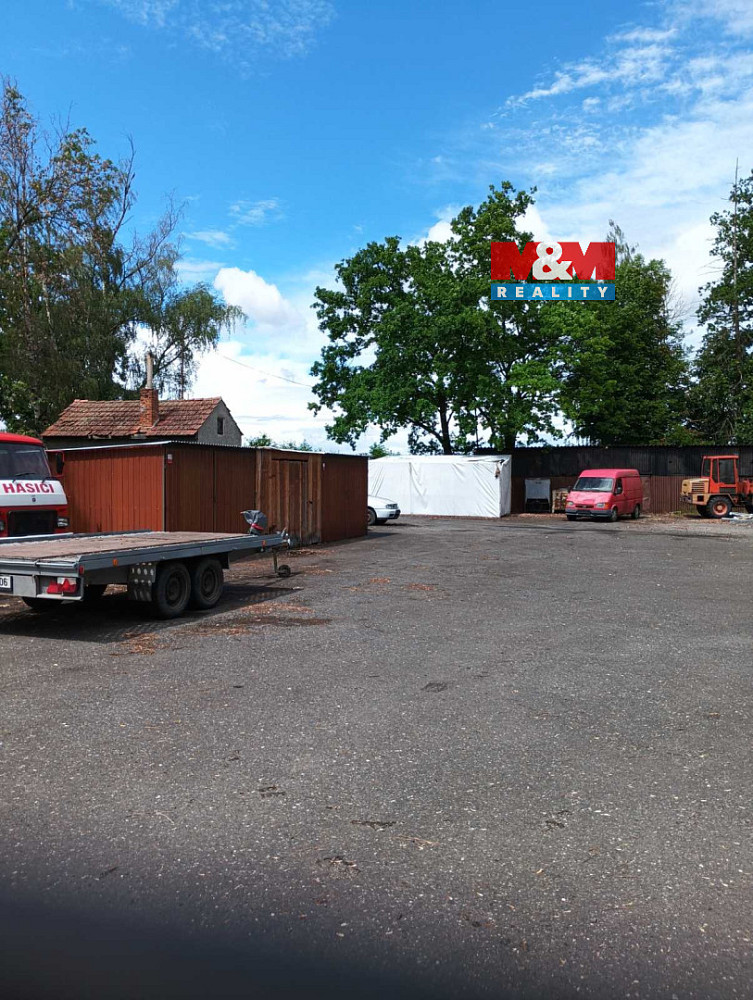 Pronájem komerčního objektu (jiného typu) 1 600 m²