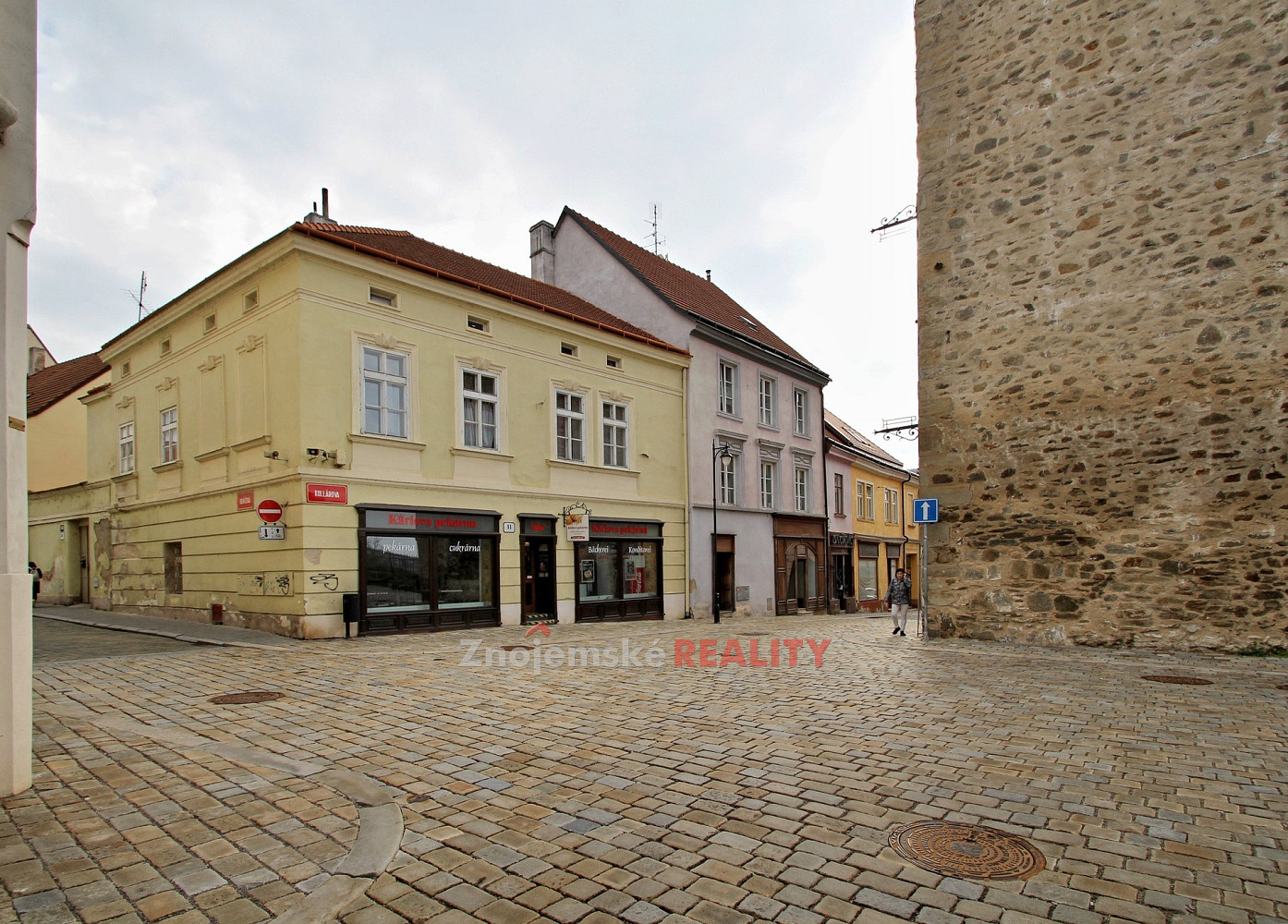 Pronájem bytu 2+1 55 m² – pohled 2