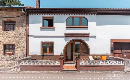 Prodej domu 94 m² s pozemkem 94 m², Sariego, Španělsko