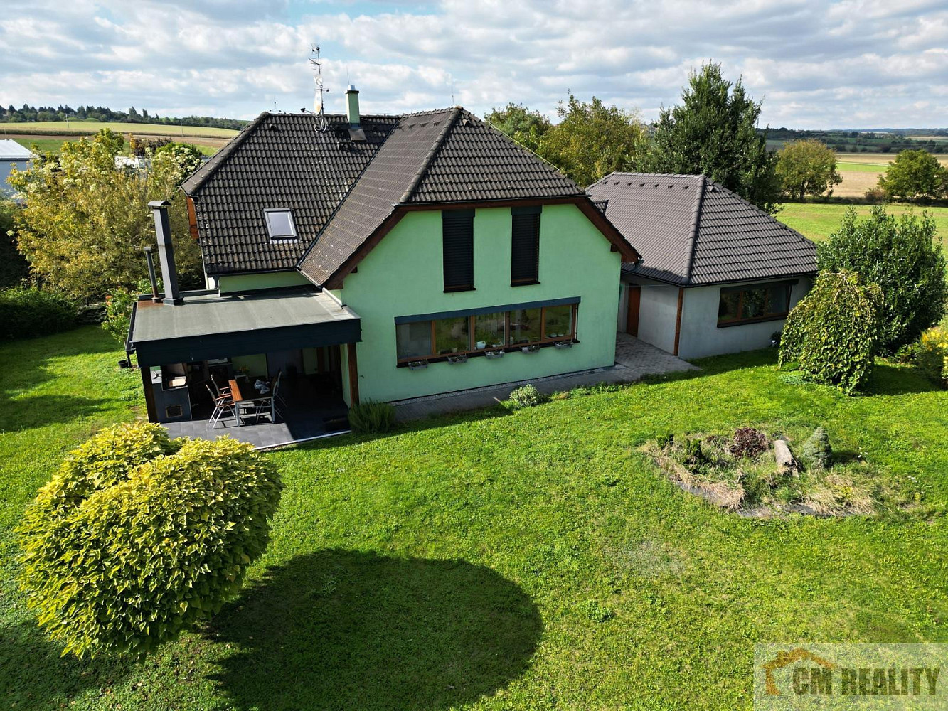Prodej domu 197 m² s pozemkem 2 022 m²