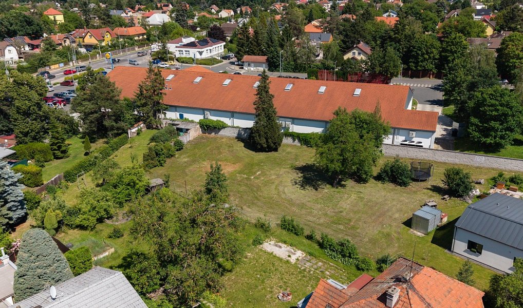 Prodej stavebního pozemku 1 433 m², Praha – náhled fotky 13