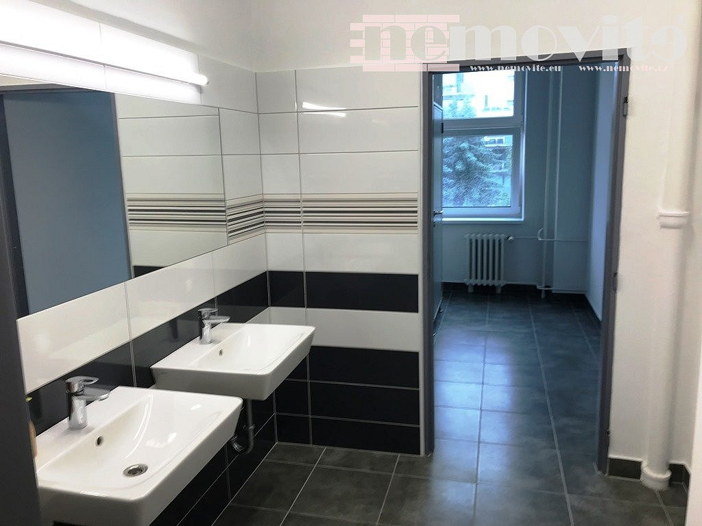 Pronájem kanceláře 30 m² – další
