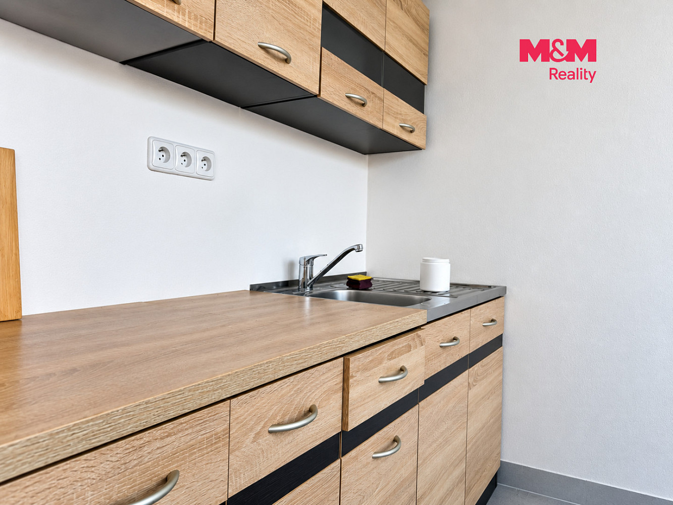 Pronájem výrobních prostor 158 m² – fotografie 2