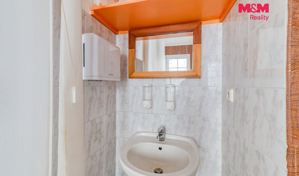 Pronájem obchodních prostor 35 m², Mariánské Lázně – náhled fotky 12