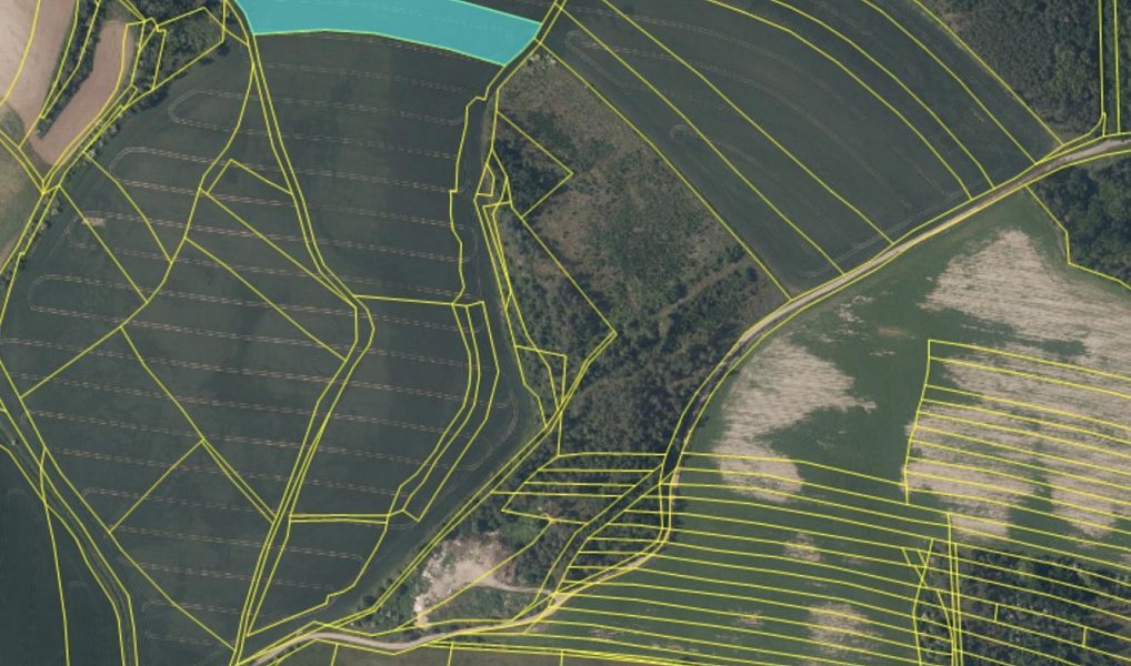 Prodej pole 36 837 m², Chrášťany – náhled fotky 3