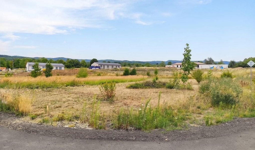Prodej stavebního pozemku 1 918 m², Dubí – náhled fotky 5