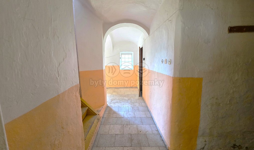 Prodej domu 238 m² s pozemkem 3 800 m², Fulnek – náhled fotky 14