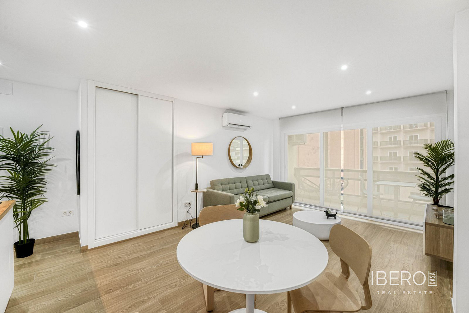 Prodej bytu 2+kk 55 m² — photo 2