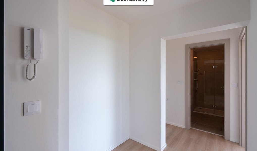 Prodej bytu 2+kk 60 m², Praha – náhled fotky 12