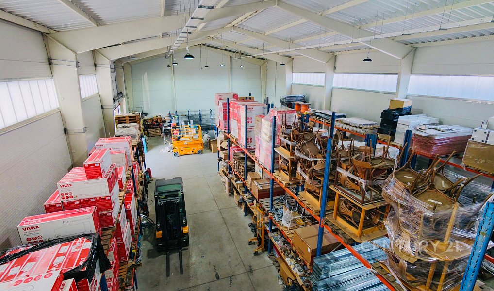 Pronájem skladovacích prostor 536 m², Znojmo – náhled fotky 12