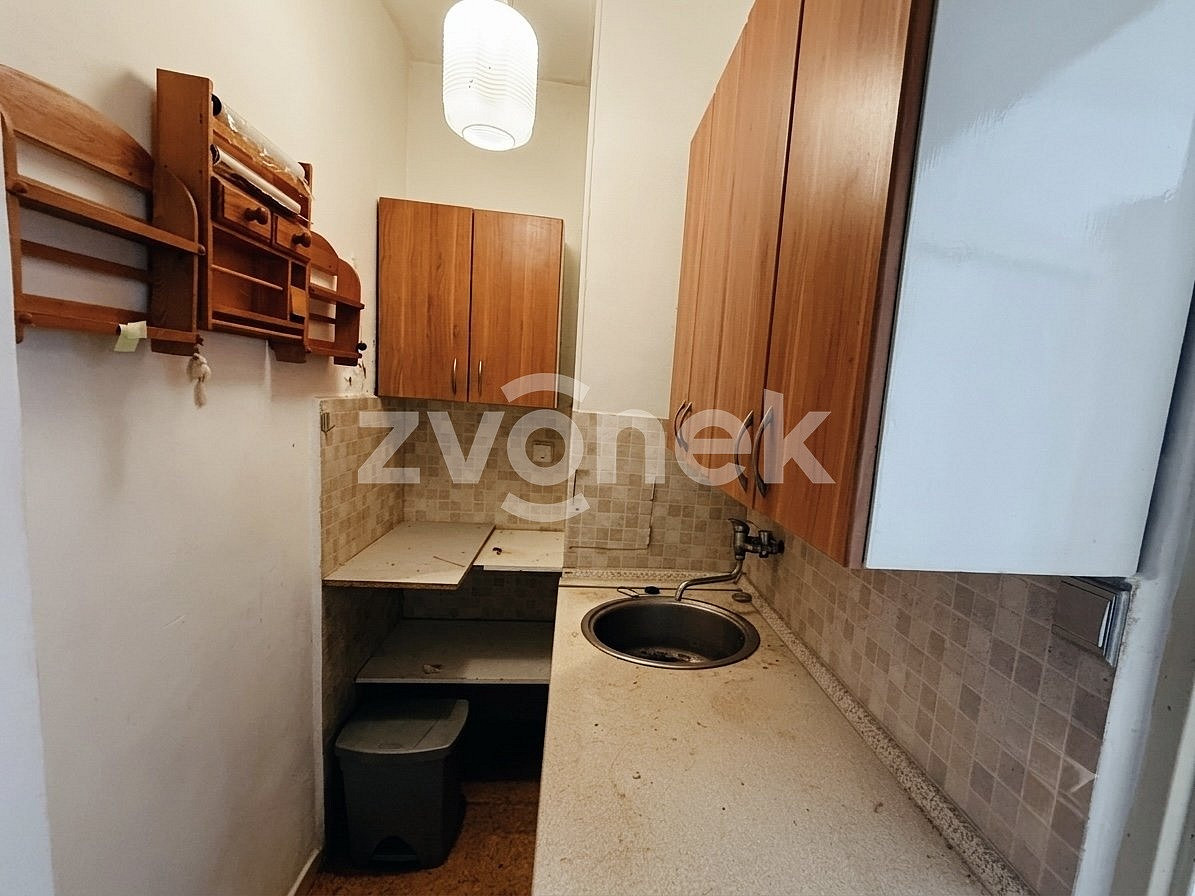 Prodej bytu 1+kk 28 m² – fotografie 5