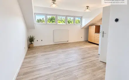 Prodej bytu 1+kk 26 m², Horská, Trutnov - Dolní Staré Město