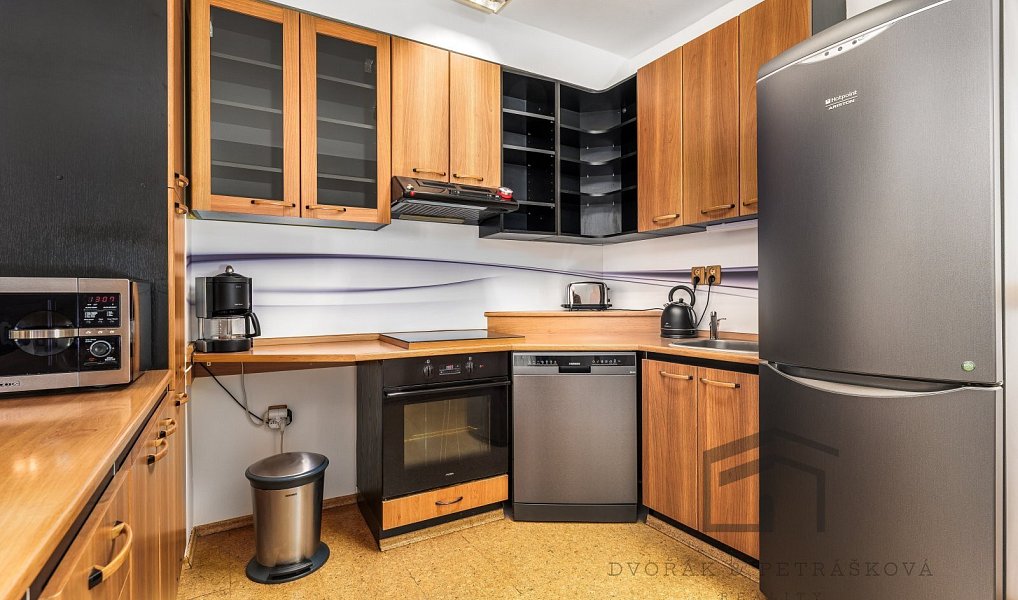 Pronájem bytu 3+kk 86 m², Praha – náhled fotky 7