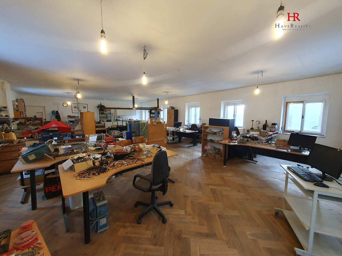 Pronájem kanceláře 118 m² – fotografie 2