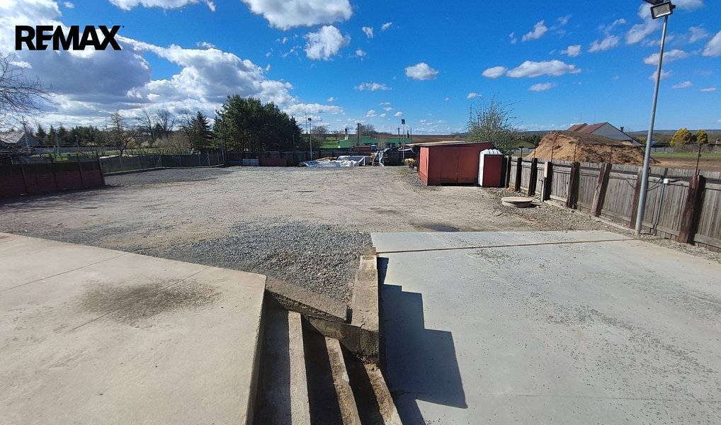 Pronájem komerčního pozemku 1 553 m², Švábenice – náhled fotky 3
