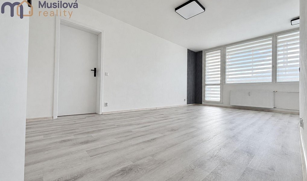 Prodej bytu 2+kk 66 m², Osek – náhled fotky 3