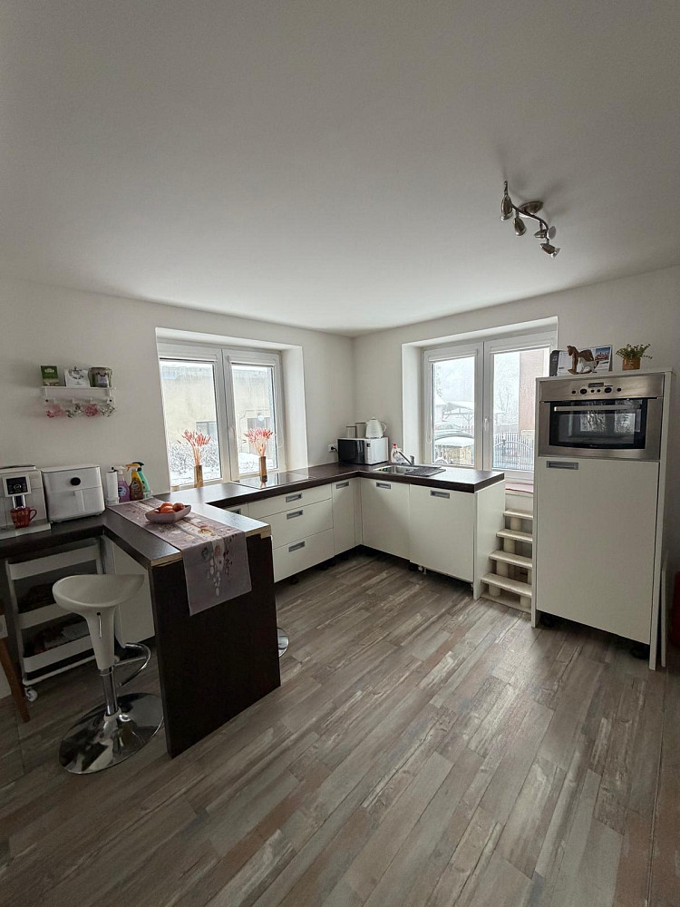 Prodej domu 335 m² s pozemkem 1 686 m² — photo 2
