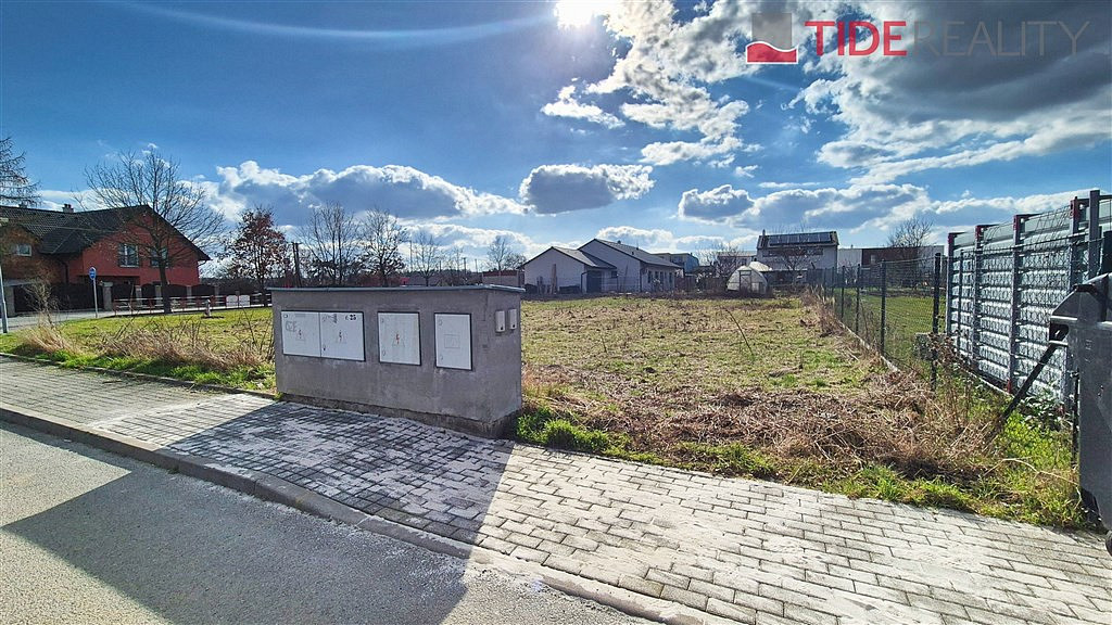 Prodej stavebního pozemku 890 m² – pohled 5