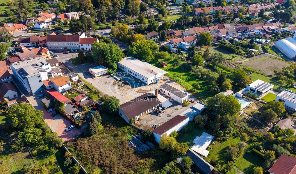 Prodej výrobních prostor 1 475 m², Ivančice – náhled fotky 2
