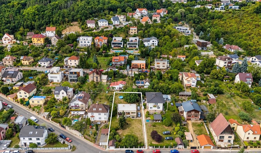 Prodej domu 192 m² s pozemkem 1 249 m², Praha – náhled fotky 3