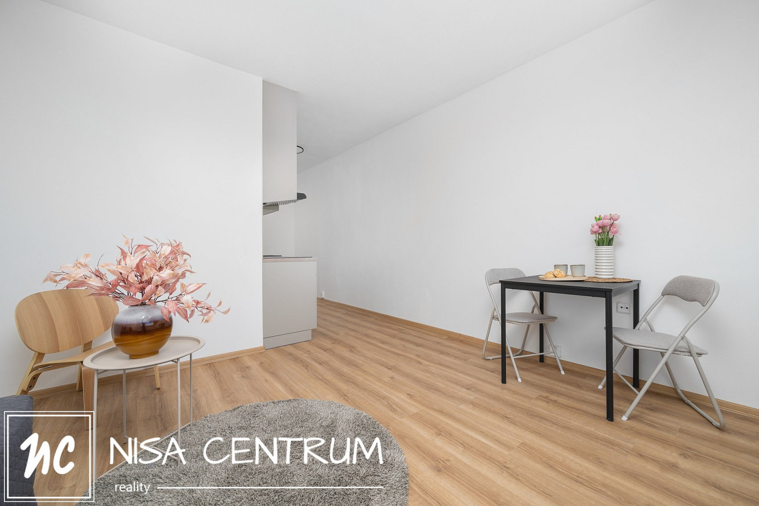 Pronájem bytu 1+kk 27 m² – další