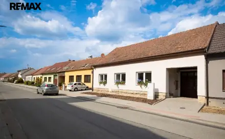 Pronájem bytu 3+kk 77 m², Mělčany, okres Brno-venkov