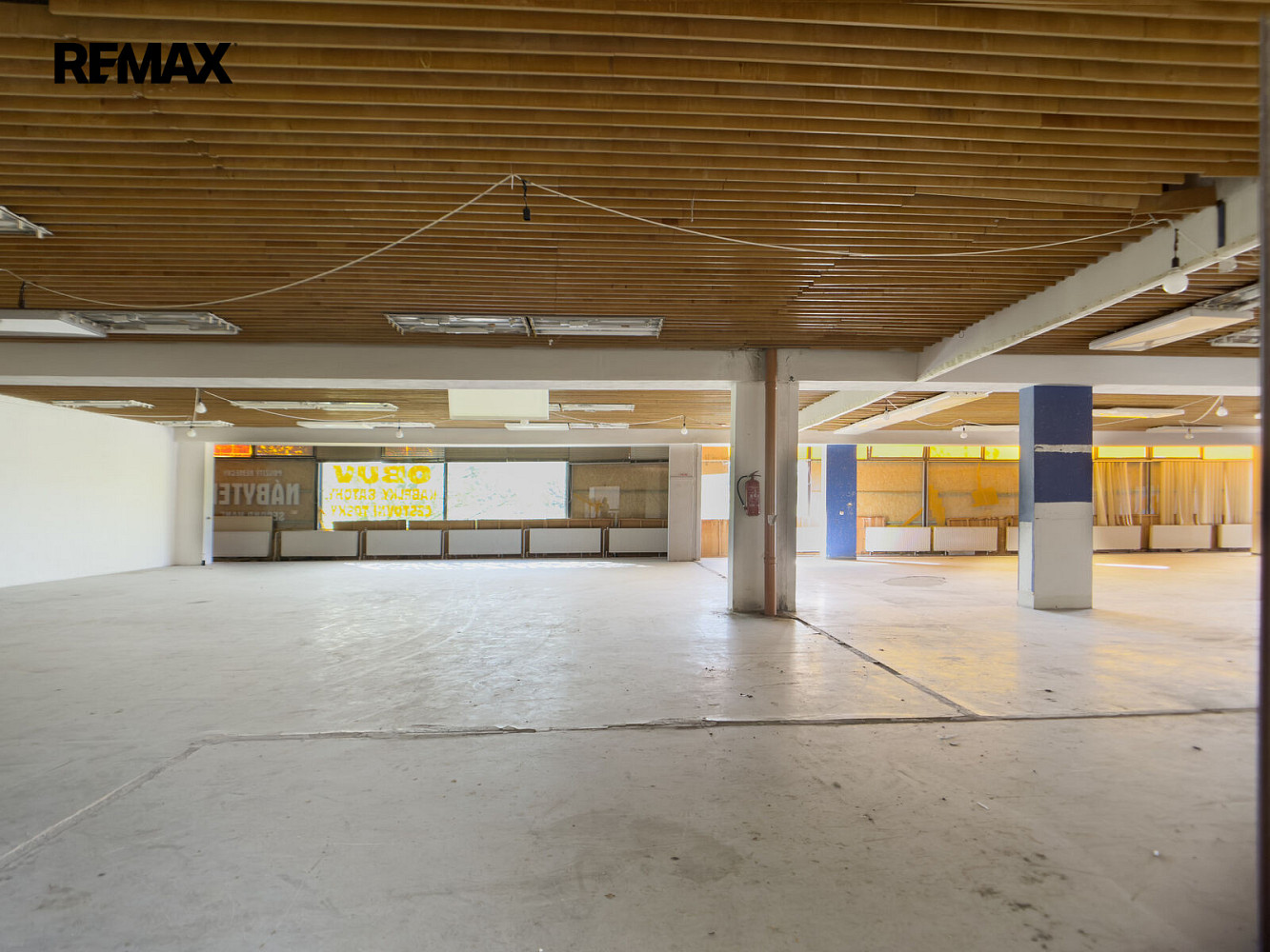 Pronájem obchodních prostor 460 m² – fotografie 2