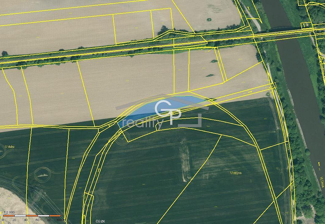 Prodej pole 3 716 m²