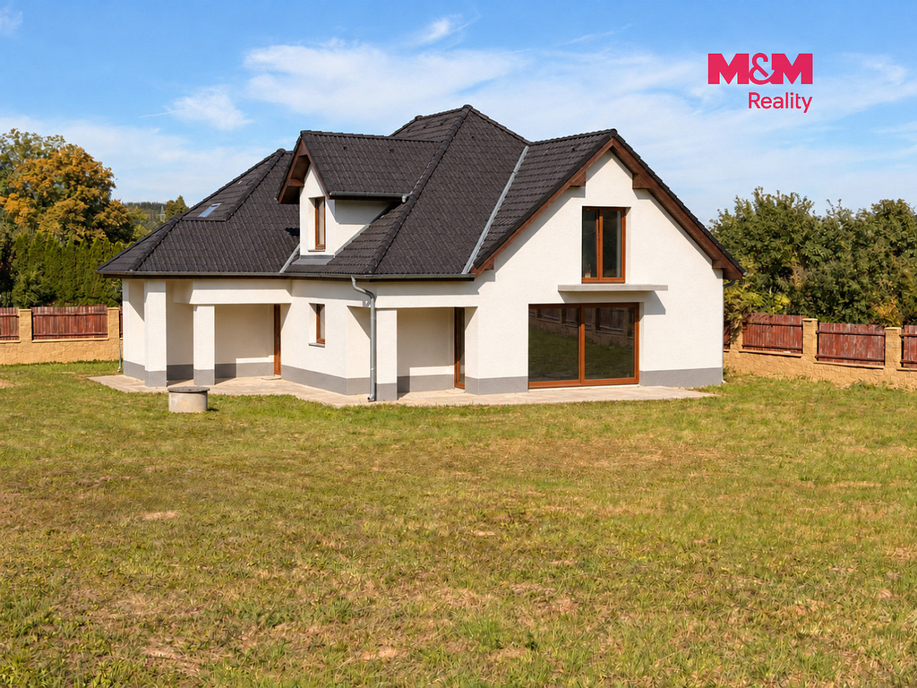 Prodej domu 253 m² s pozemkem 1 752 m² – fotografie 2