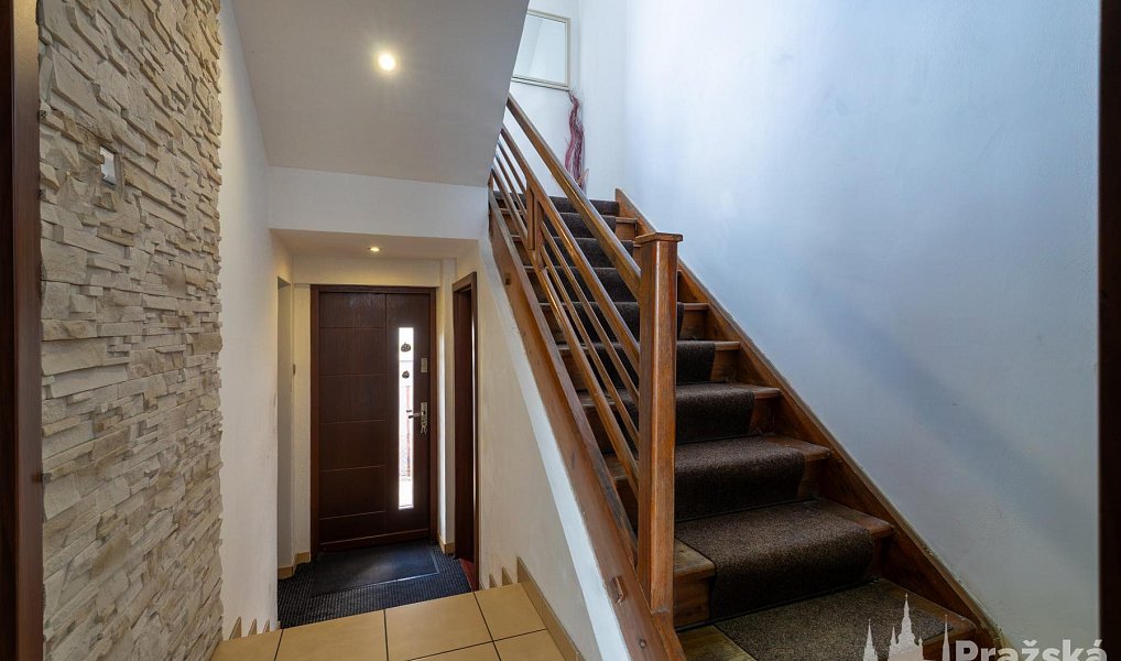Prodej domu 380 m² s pozemkem 1 000 m², Karviná – náhled fotky 9