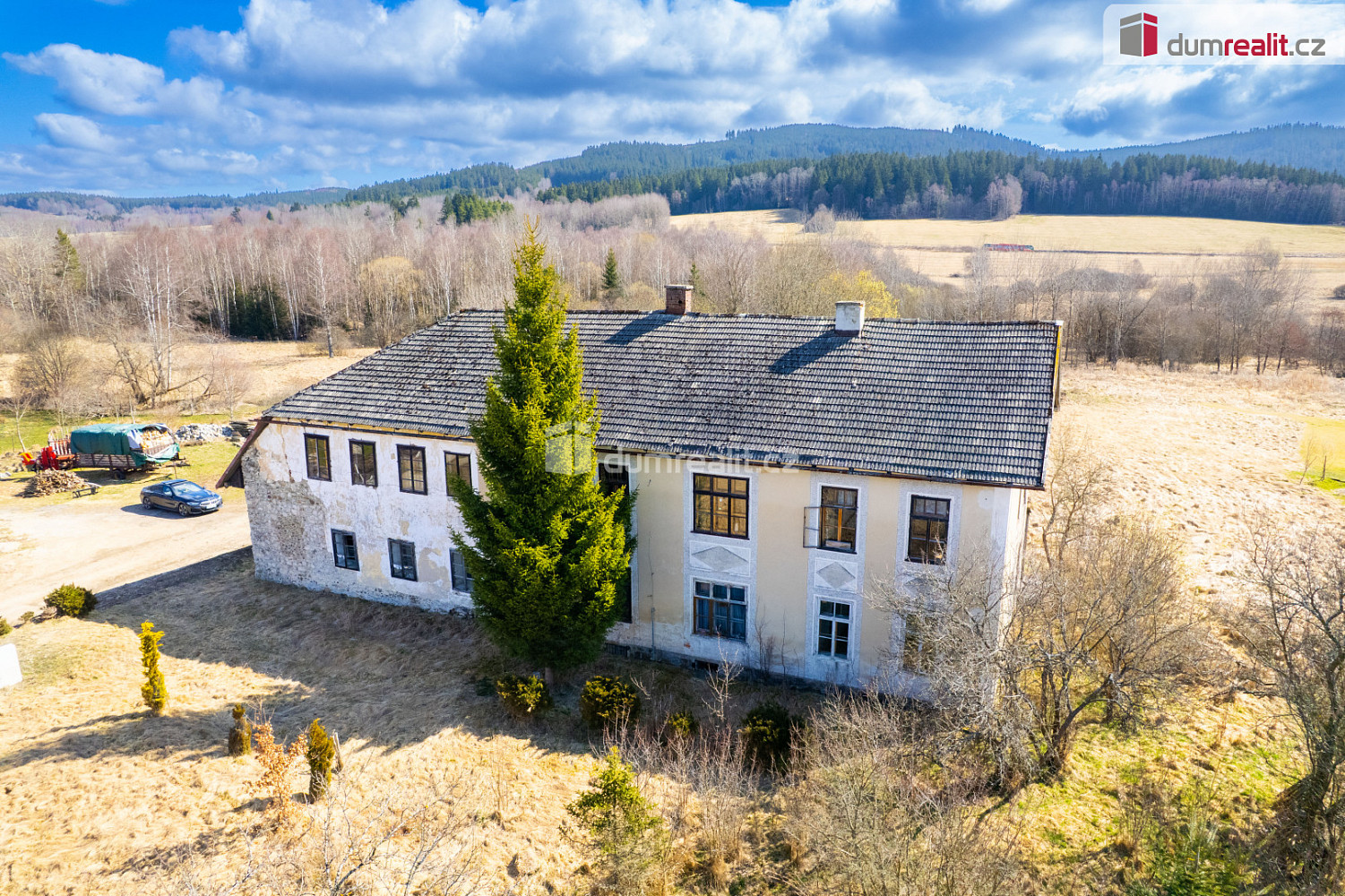 Prodej domu 465 m² s pozemkem 1 713 m²
