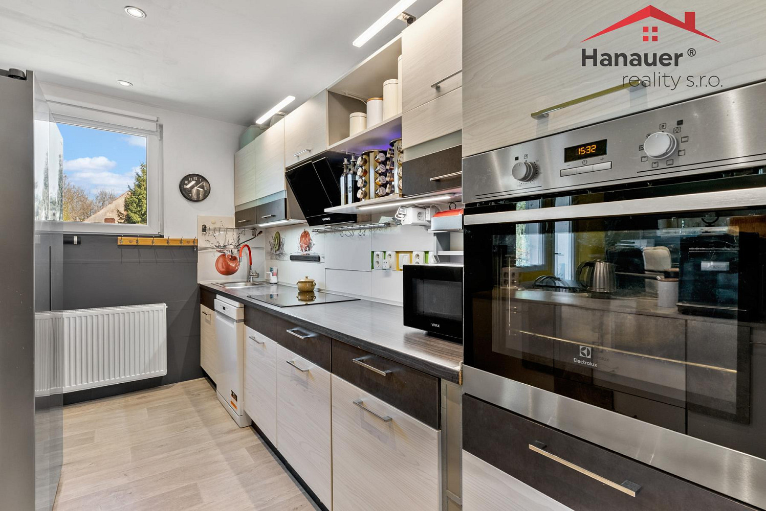 Prodej domu 100 m² s pozemkem 699 m² – fotografie 2