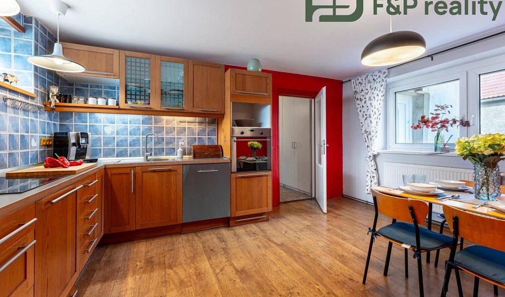 Prodej domu 93 m² s pozemkem 537 m², Opolany – náhled fotky 2