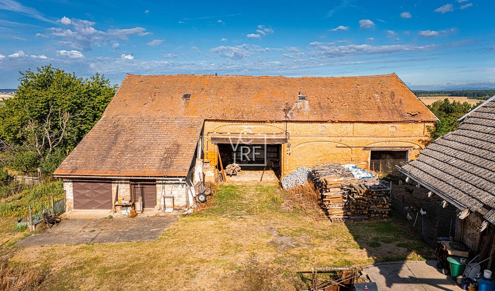 Prodej stavebního pozemku 1 942 m², Dolní Přím – náhled fotky 3
