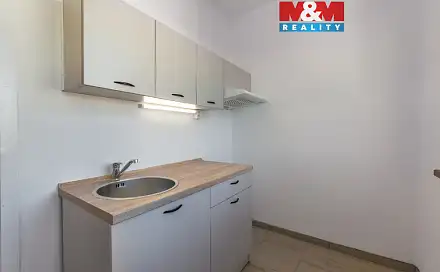 Prodej bytu 1+1 34 m², Šrámkova, Ústí nad Labem - Severní Terasa