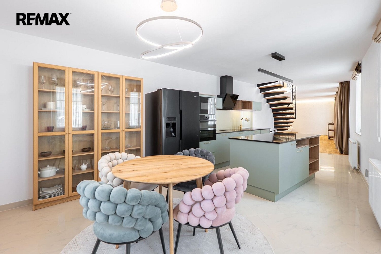 Pronájem bytu 4+kk 149 m²