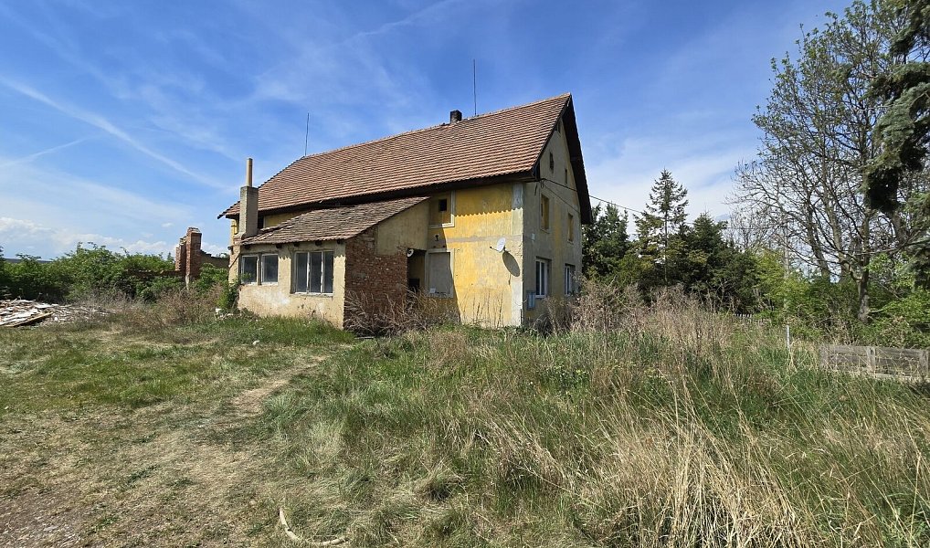 Prodej domu 130 m² s pozemkem 1 730 m², Žatec – náhled fotky 2
