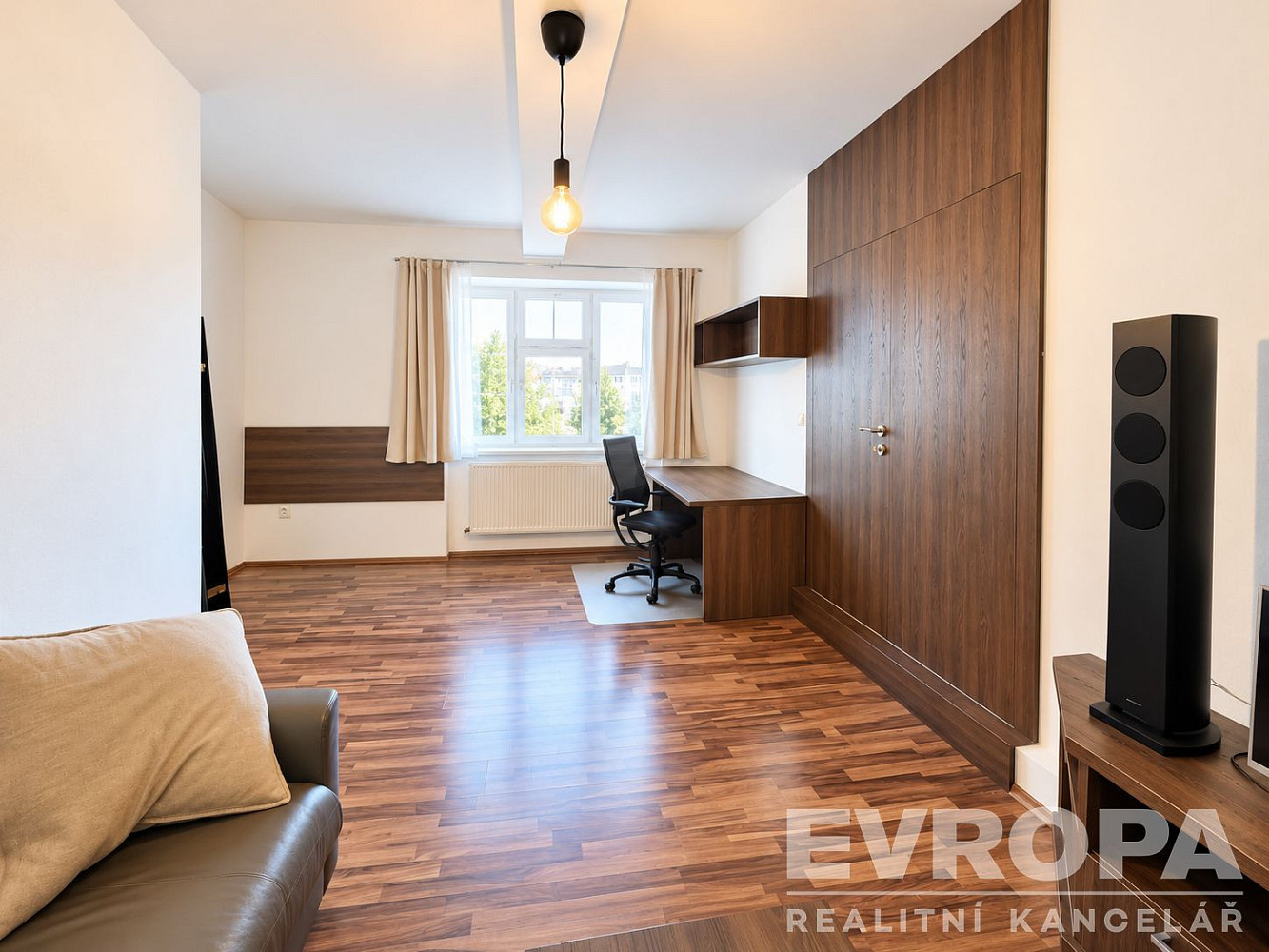 Pronájem bytu 2+1 58 m² – fotografie 2