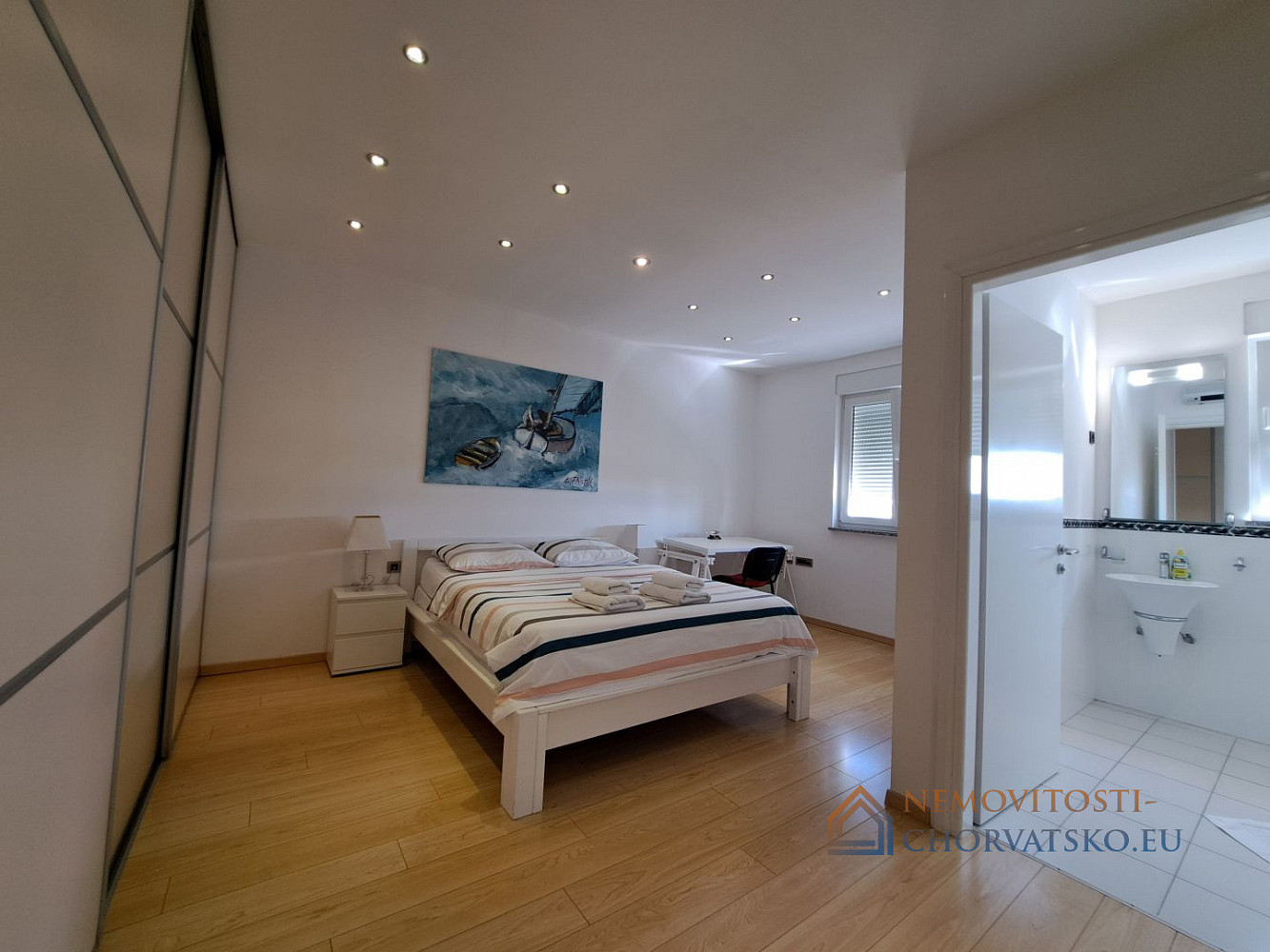 Prodej bytu 1+kk 173 m² - Widok 4